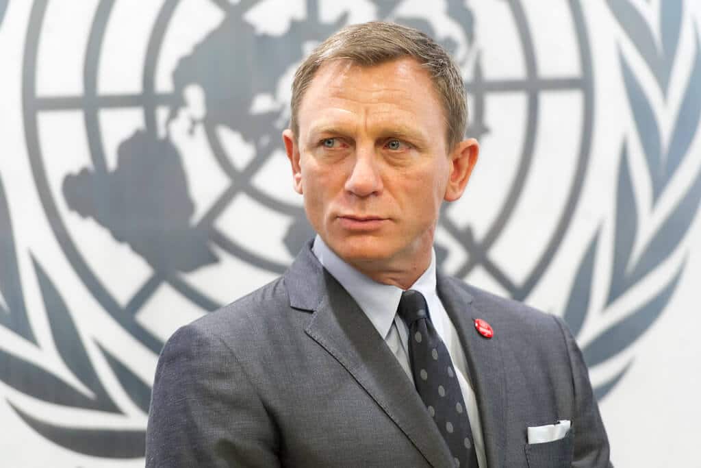 Grey suit - Daniel Craig Grey suit - Daniel Craig