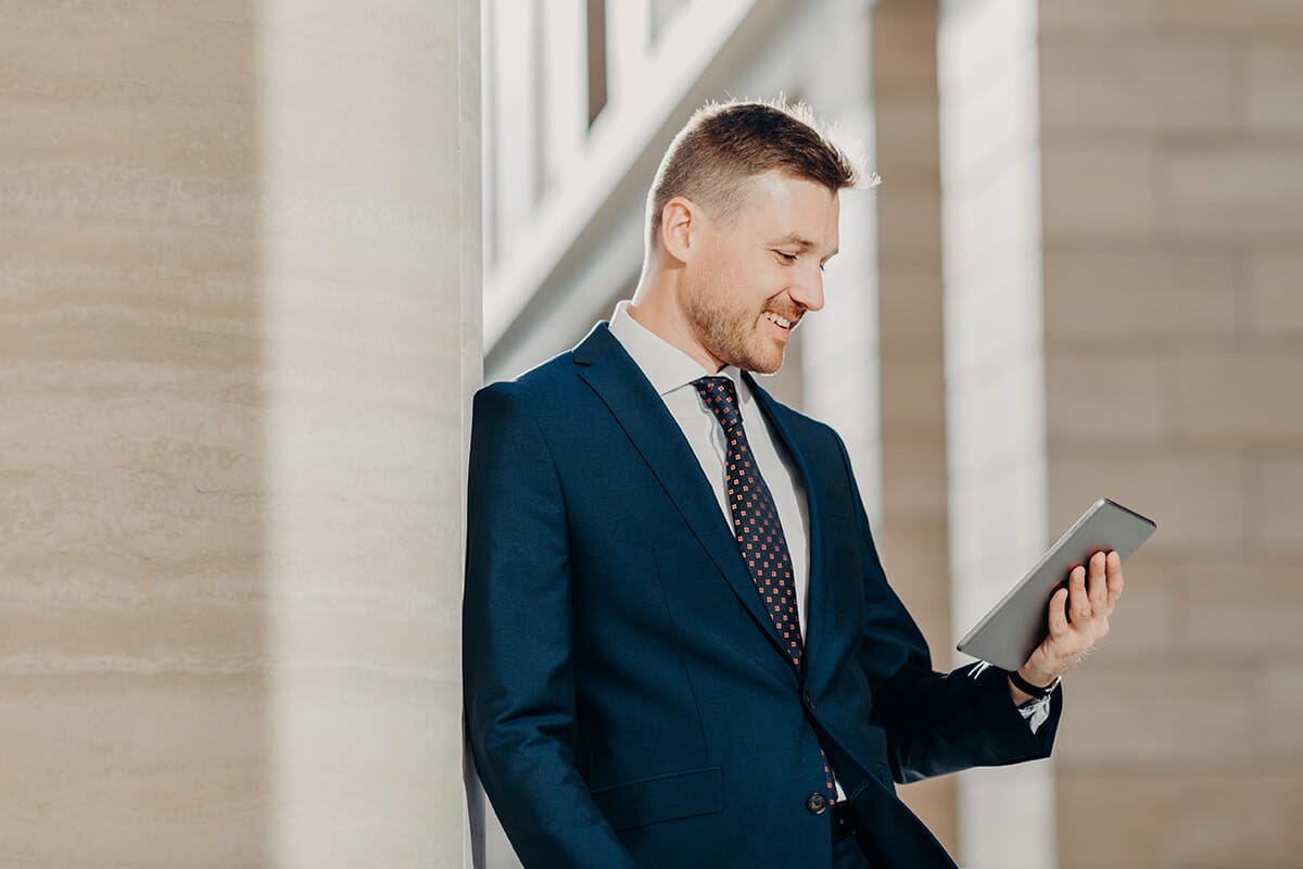 How to Pick a Suit Color How to Pick a Suit Color