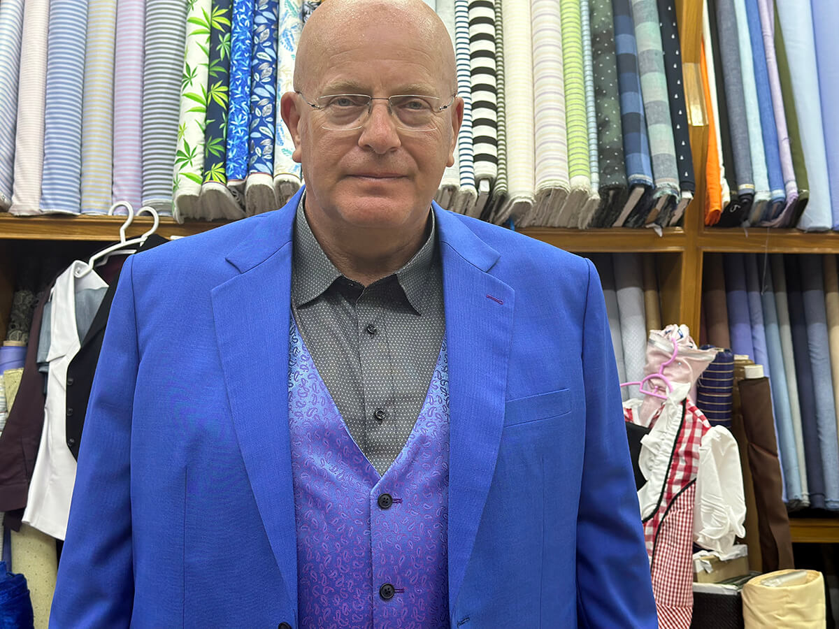 High-quality fabrics tailored to your style High-quality fabrics tailored to your style
