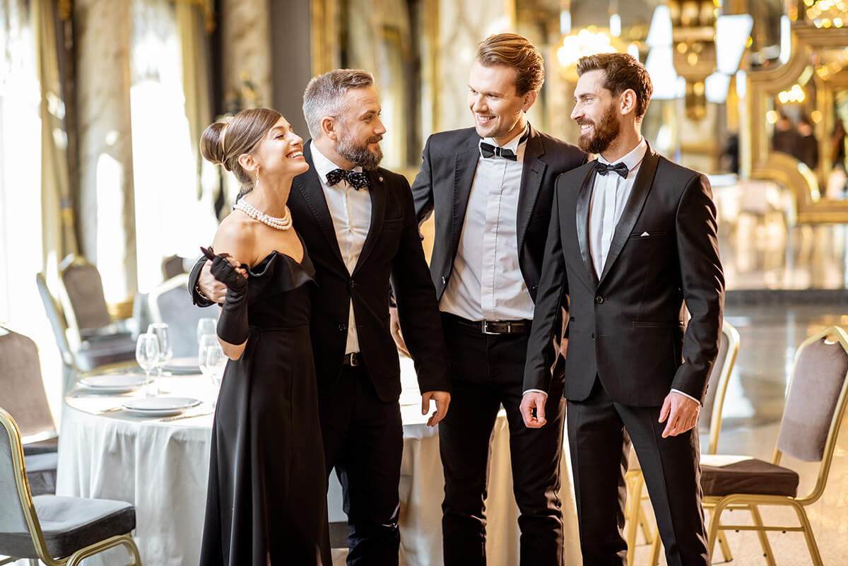 Why Custom Tailoring for the Holiday Season? Why Custom Tailoring for the Holiday Season?