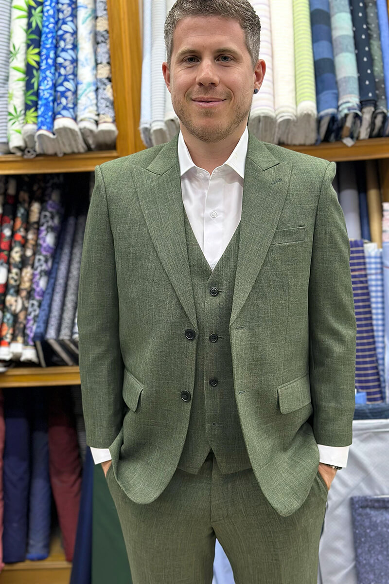 Choosing the right linen suit for a Koh Samui wedding Choosing the right linen suit for a Koh Samui wedding