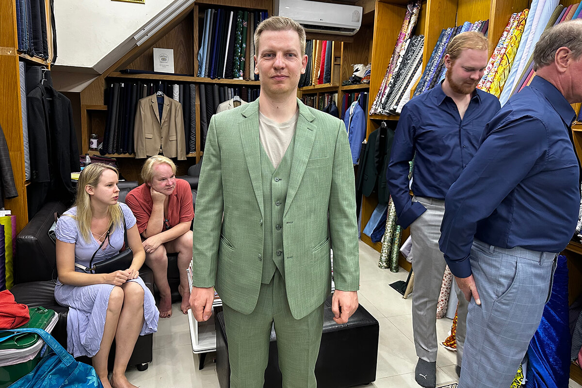 Why a Linen Suit is Perfect for a Summer Wedding Why a Linen Suit is Perfect for a Summer Wedding